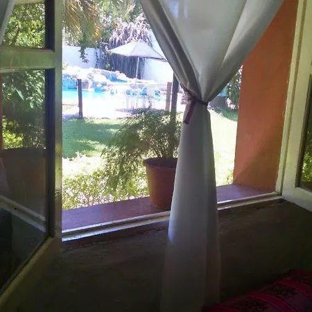 Bed and Breakfast El Jardin Colonial Calilegua Exterior foto